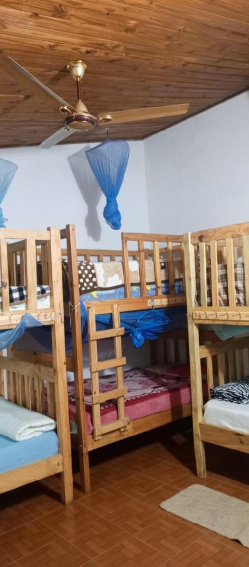 Hostel Pensao Ya Mute Chimoio Bagian luar foto