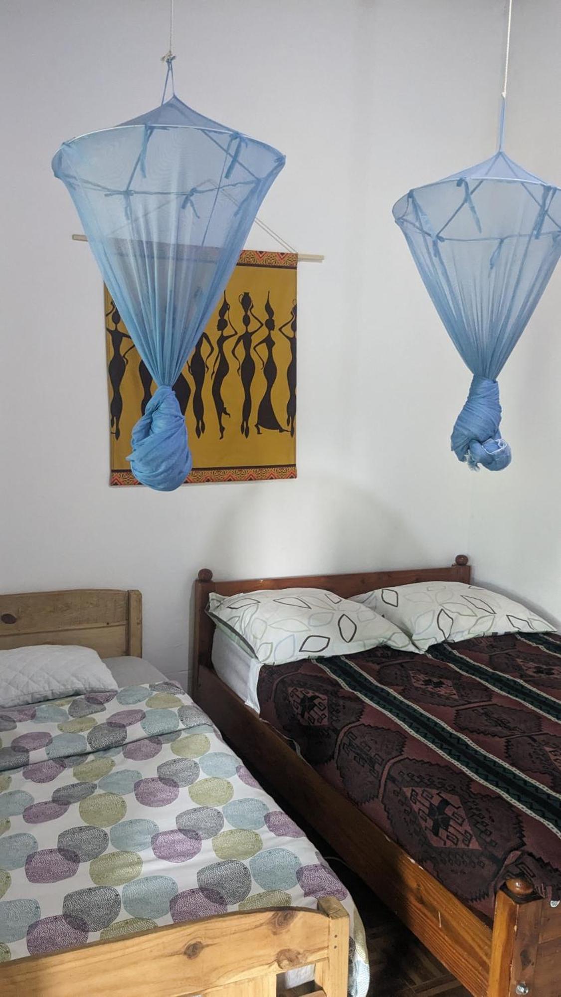 Hostel Pensao Ya Mute Chimoio Bagian luar foto