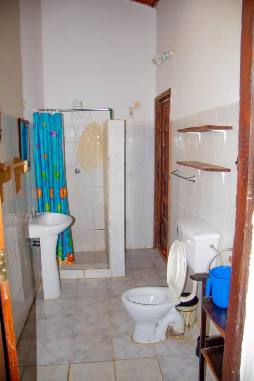 Hostel Pensao Ya Mute Chimoio Bagian luar foto